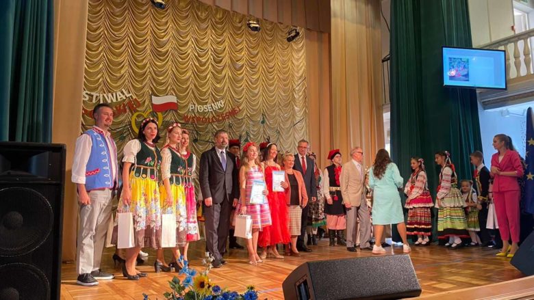 Приняли участие в Фестивале польской современной песни