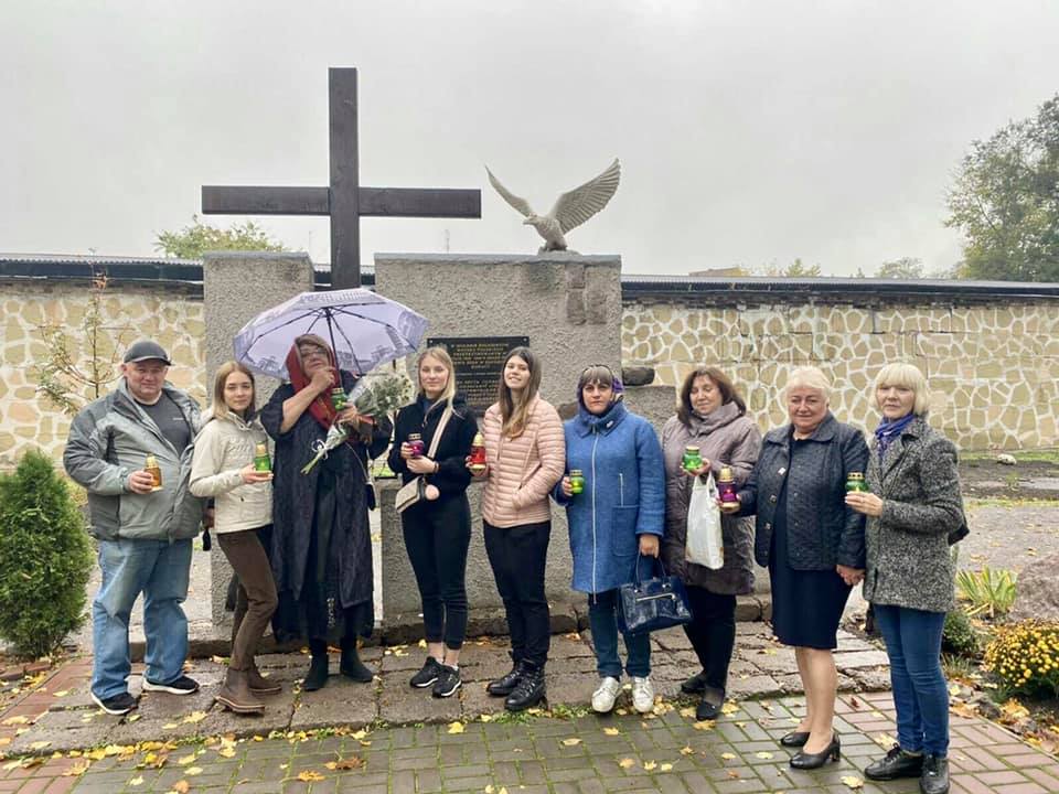 Встреча возле памятника польским военнопленным